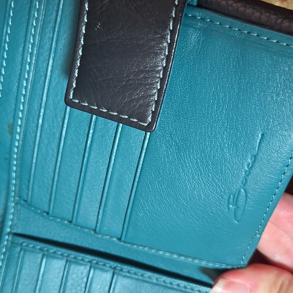 Bosca Navy Blue Leather Bifold Wallet - Picture 4 of 6